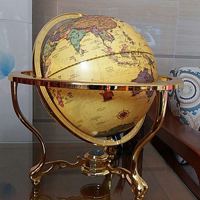 复古中号地球仪